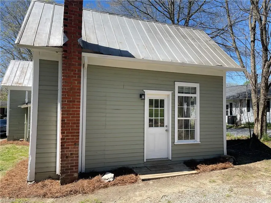 541 Columbia Avenue, Ramseur, NC 27316 - Image #3