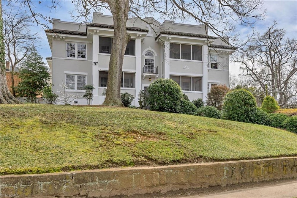 72 West End Boulevard 3, Winston Salem, NC 27101 ERA