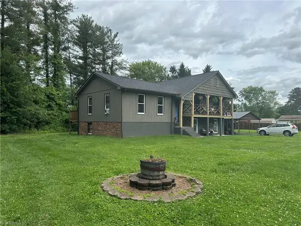 560 E Jackson Road, Mount Airy, NC 27030