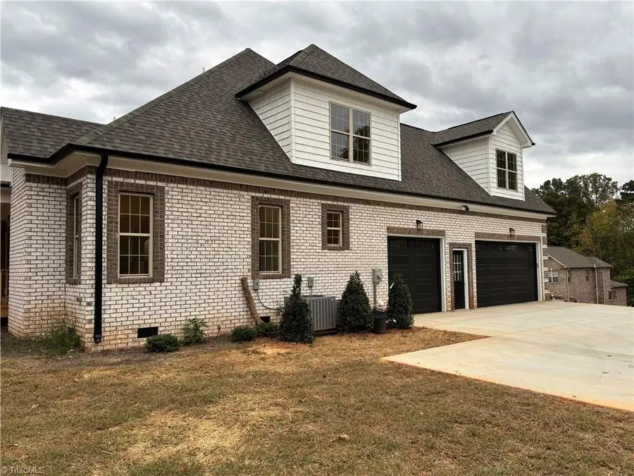 5483 Meadowlark Court, Winston Salem, NC 27106 - Image #3