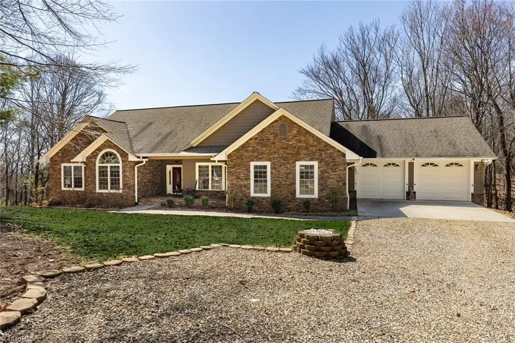 181 Abbey Road, McGrady, NC 28649 - Image #1
