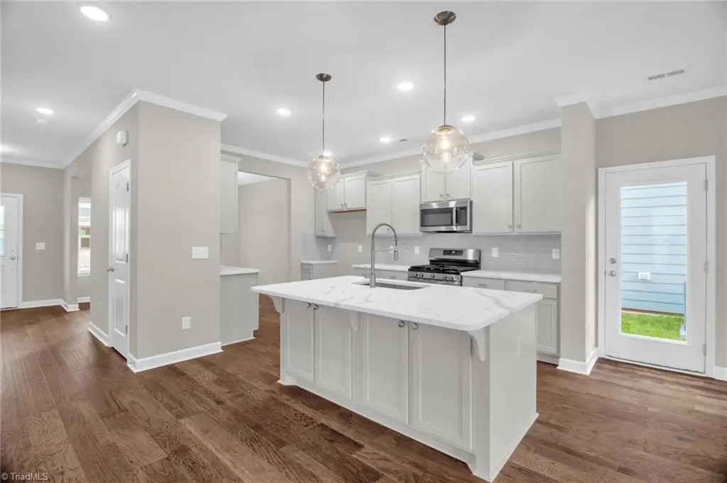 1712 Creekline Drive, Kernersville, NC 27284 - Image #1