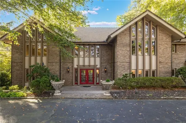 201 Cascade Drive, High Point, NC 27265