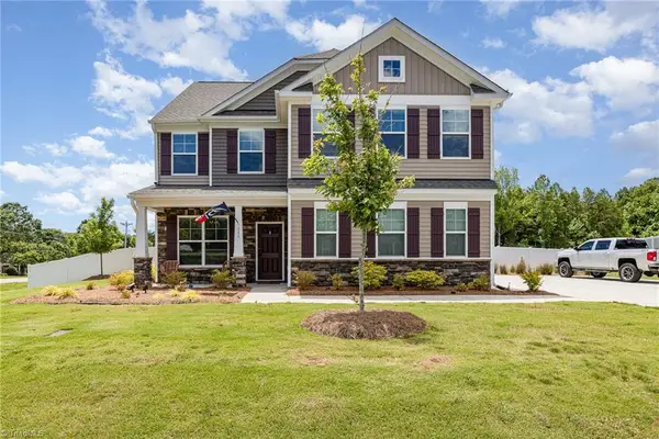 111 Park Place Circle, Winston-Salem, NC 27107