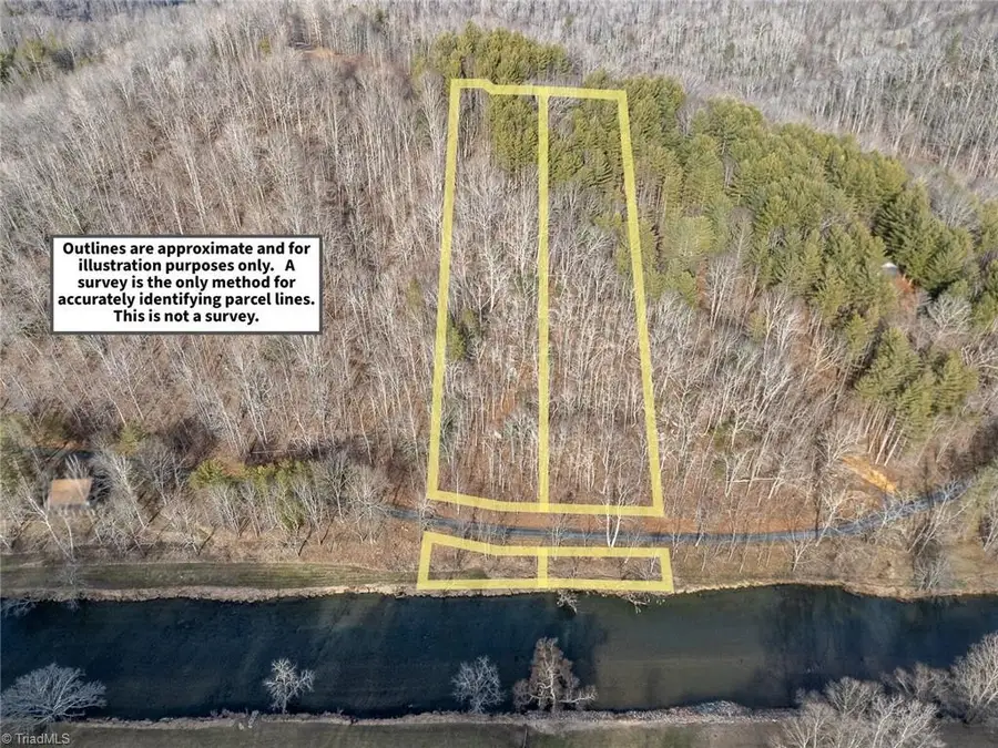 8 & 9 Haven Ridge, Lansing, NC 28643 - Image #3