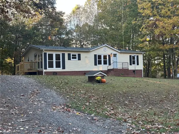 298 Wandering Walk Road, Lowgap, NC 27024