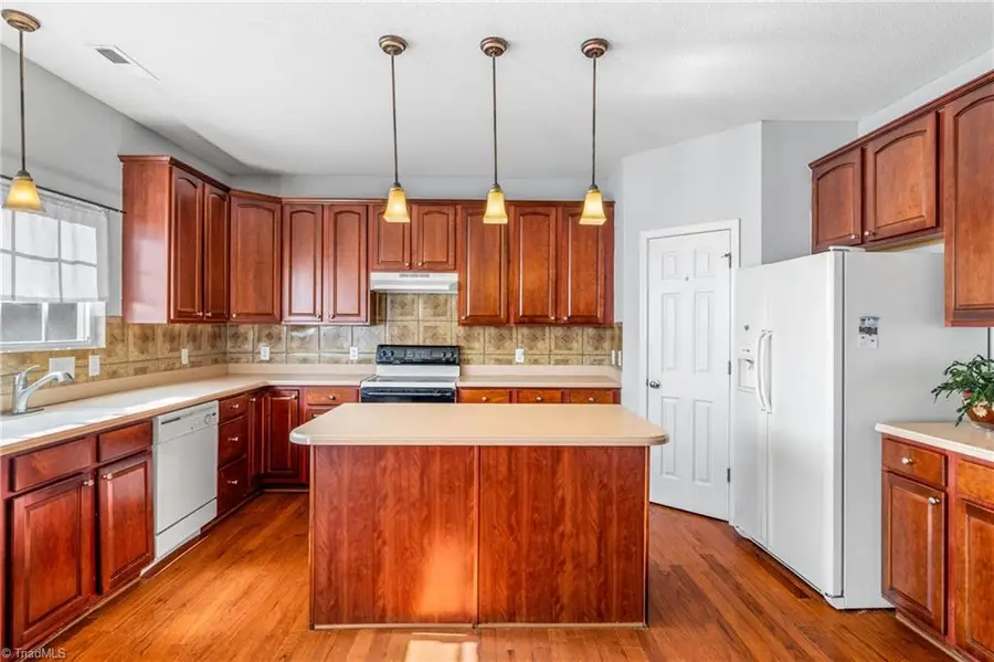 2755 Amesbury Road, Winston Salem, NC 27103 - Image #2