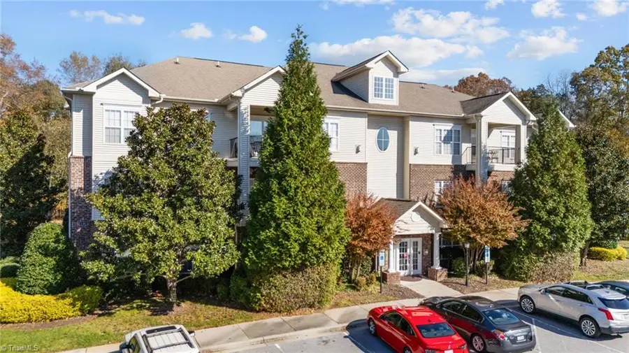 100 Lennox Drive #2C, Jamestown, NC 27282 - Image #2