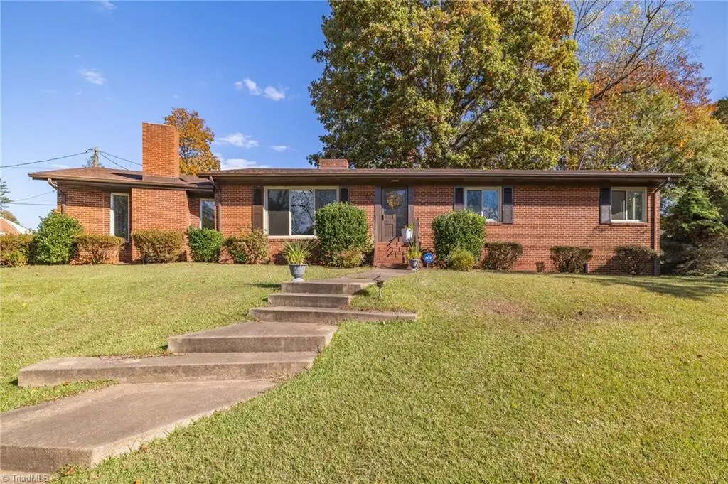 702 Hampton Street, Eden, NC 27288 - Image #1