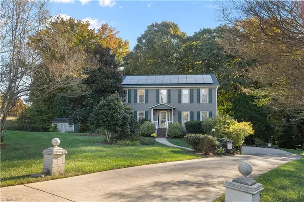 1412 Apple Cross Court, Kernersville, NC 27284