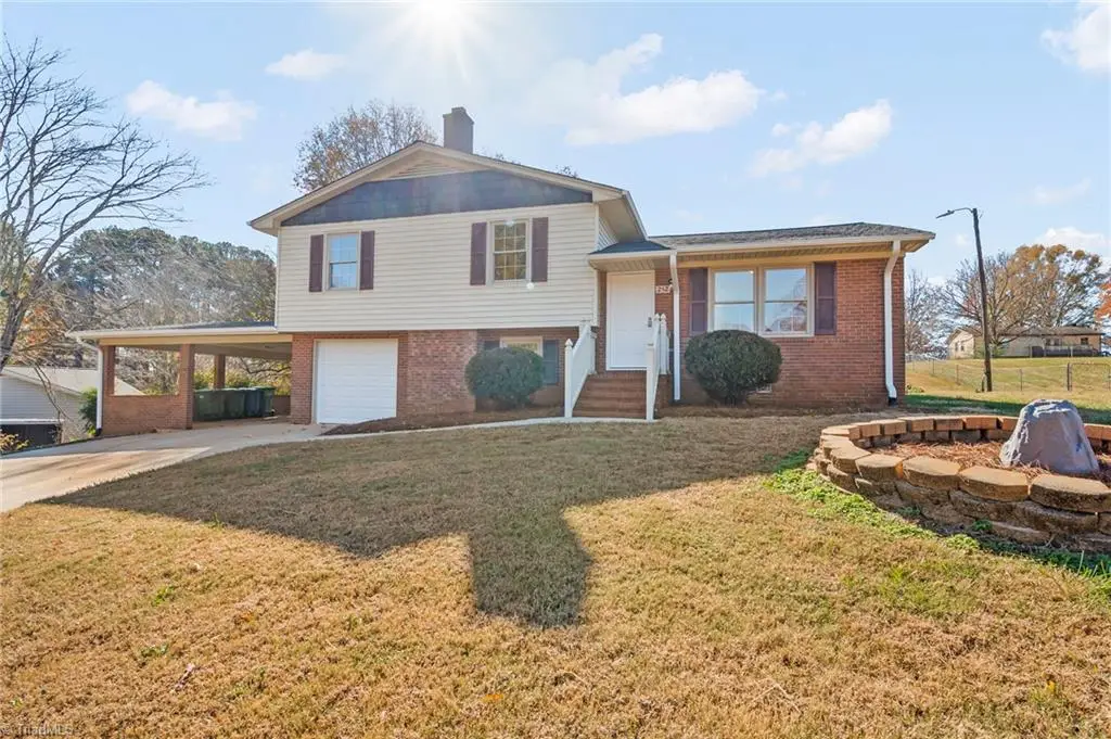 252 Pilotview Loop, Madison, NC 27025 - Image #1