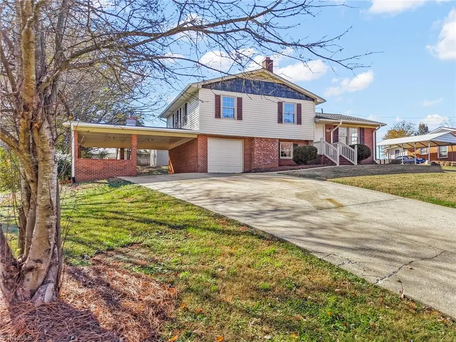 252 Pilotview Loop, Madison, NC 27025 - Image #2
