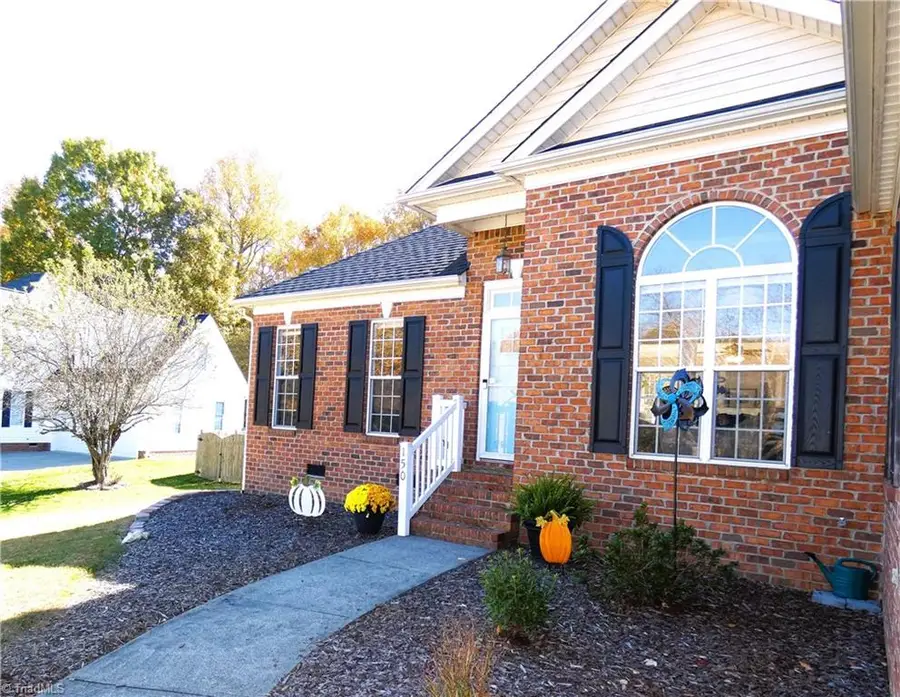 150 Lower Brook Court, Clemmons, NC 27012 - Image #2