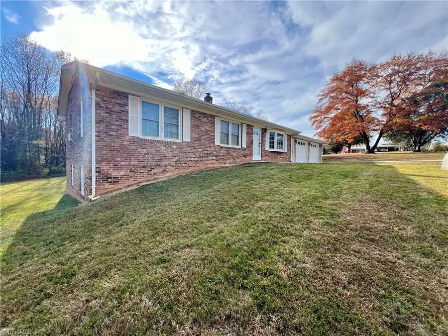 292 Briarlea Drive, Ronda, NC 28670 - Image #3