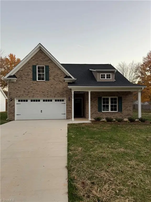 5034 Whitewood Lane, Winston-Salem, NC 27104