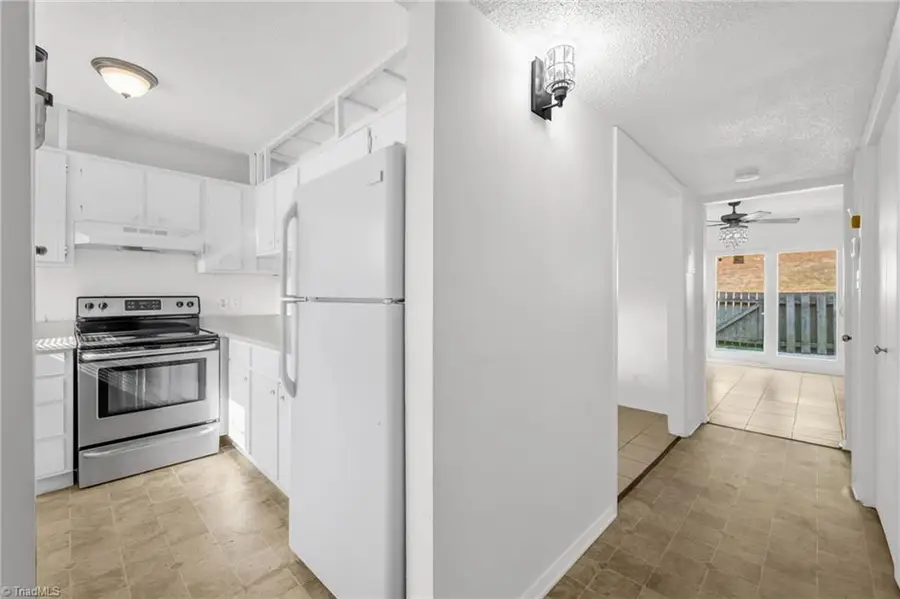 2235 Shadow Valley Road #E, High Point, NC 27265 - Image #3