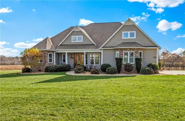 5828 Jordan Gate Drive, East Bend, NC 27018