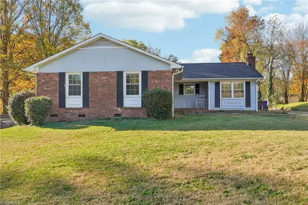 112 Lorelei Court, Winston-Salem, NC 27103