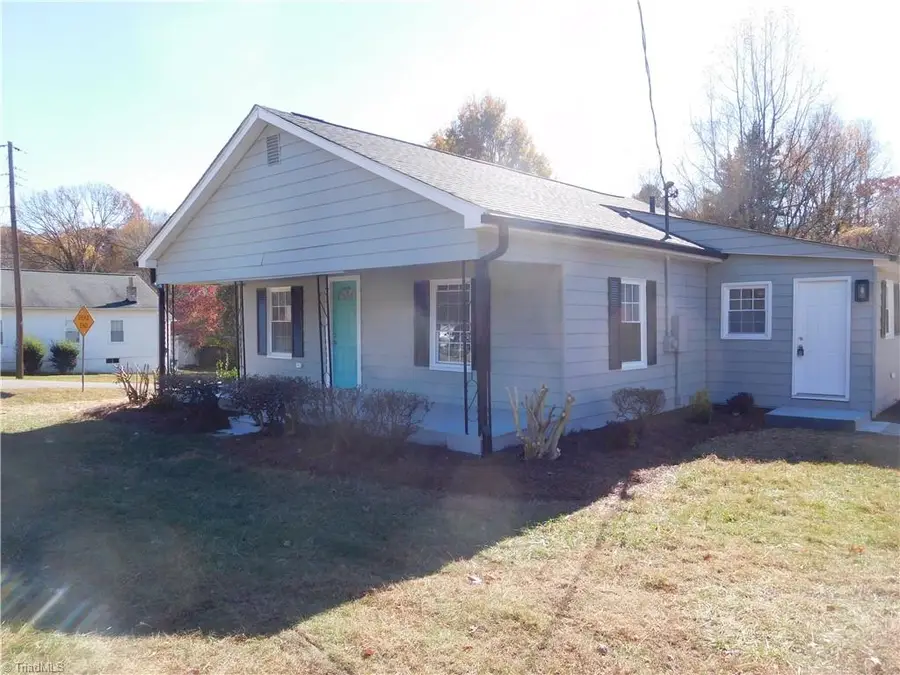 3830 Robinhood Road, Winston Salem, NC 27106 - Image #2