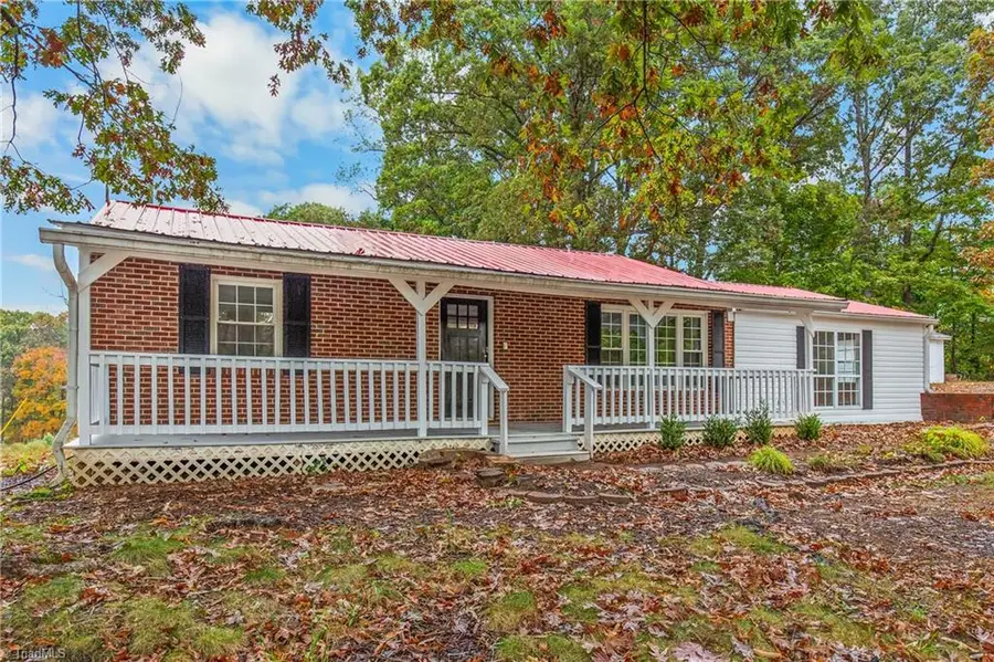 2774 Valleyspring Road, Kernersville, NC 27284 - Image #2