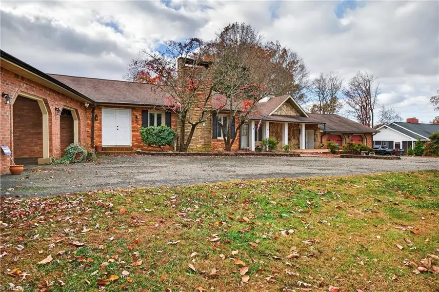 950 Dodson Mill Road, Pilot Mountain, NC 27041 - Image #2