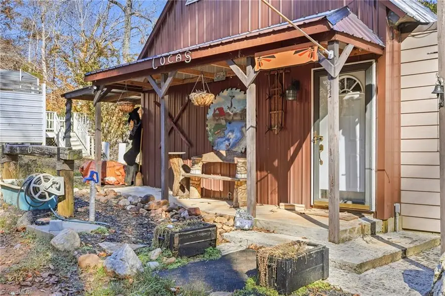 960 Riverview Road, Spencer, VA 24165 - Image #2