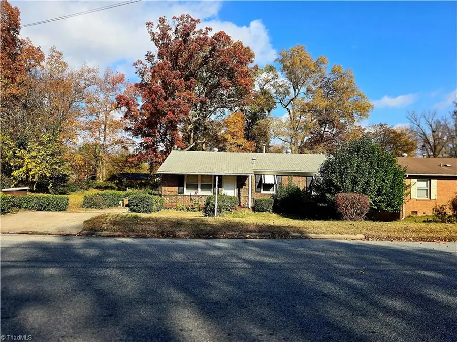 208 W Terrell Street, Greensboro, NC 27406 - Image #2