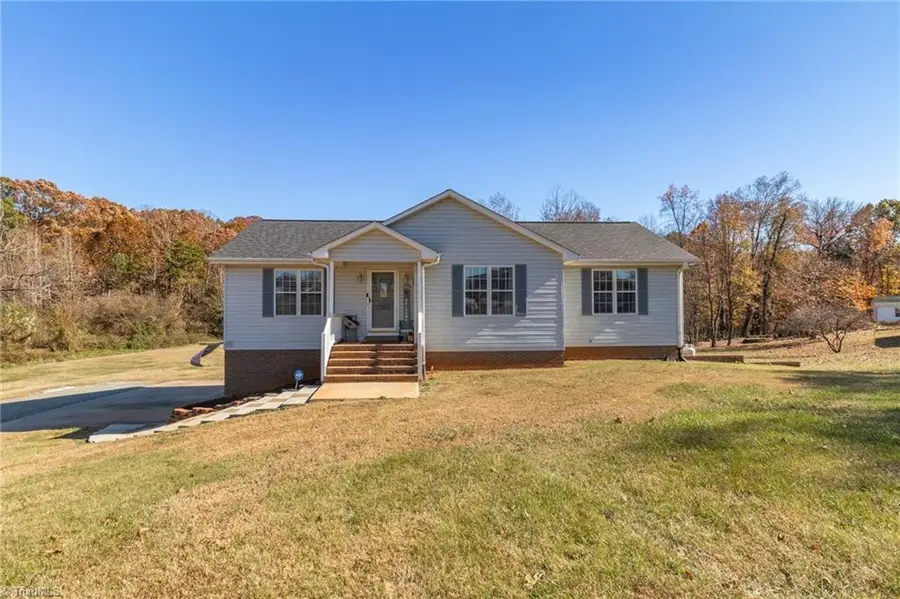 141 Baxter Court, Lexington, NC 27292 - Image #2