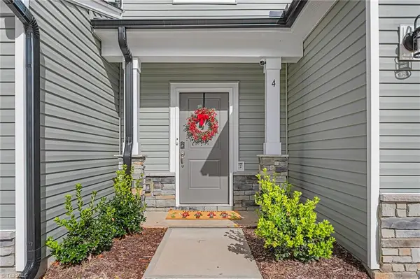 4 Saltford Lane, Greensboro, NC 27455