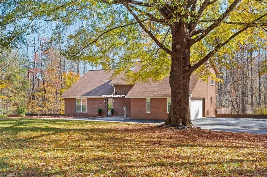 1428 Woodford Road, Lewisville, NC 27023 - Image #2