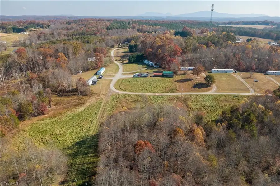 3002 Alleghany Lane, Pilot Mountain, NC 27041 - Image #3