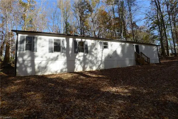 166 La Quinta Drive, Advance, NC 27006