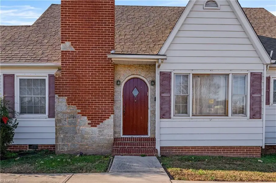 624 52 Bypass E, Pilot Mountain, NC 27041 - Image #2