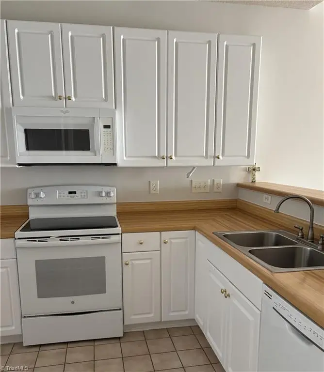 18 Wheelwright Court, Greensboro, NC 27455 - Image #3