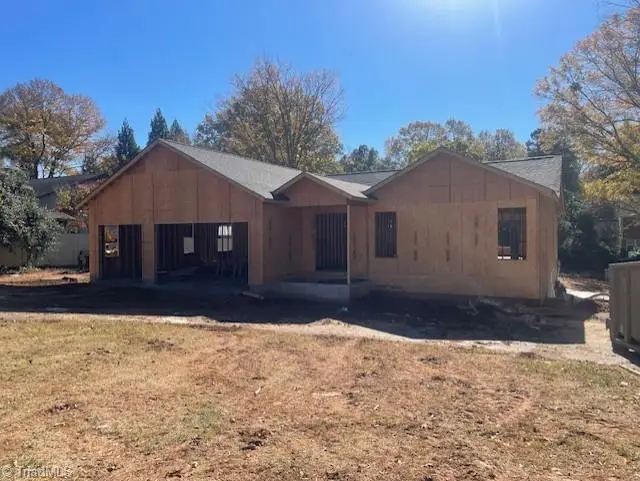 2858 Robinhood Road, Winston Salem, NC 27106 - Image #1