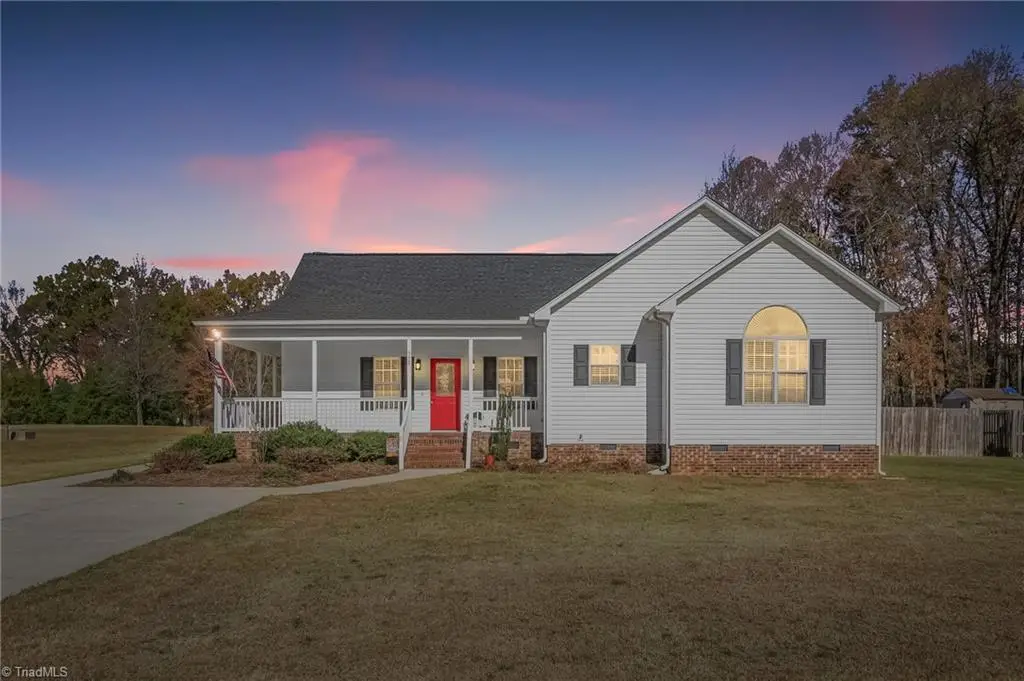 557 E Ridge Avenue, Liberty, NC 27298 - Image #1