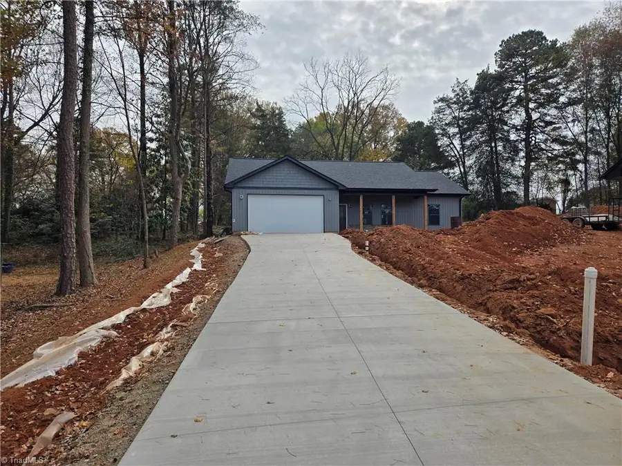 2322 Summerlin Street, Winston Salem, NC 27103 - Image #2