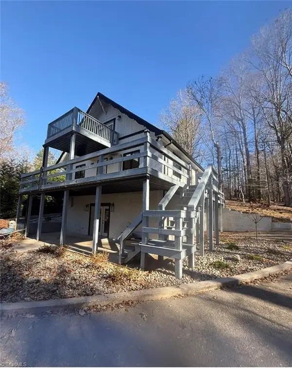 231 West Shore Drive, Wilkesboro, NC 28697