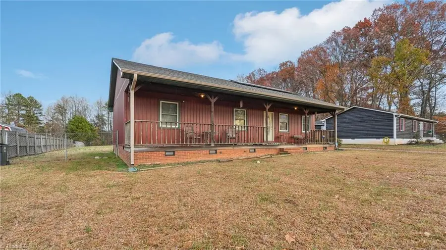 4102 Pineneedle Drive, Greensboro, NC 27405 - Image #3