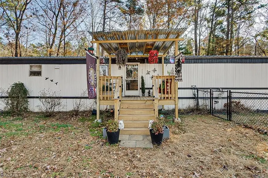 3402 E Nc Highway 62, Liberty, NC 27298 - Image #3