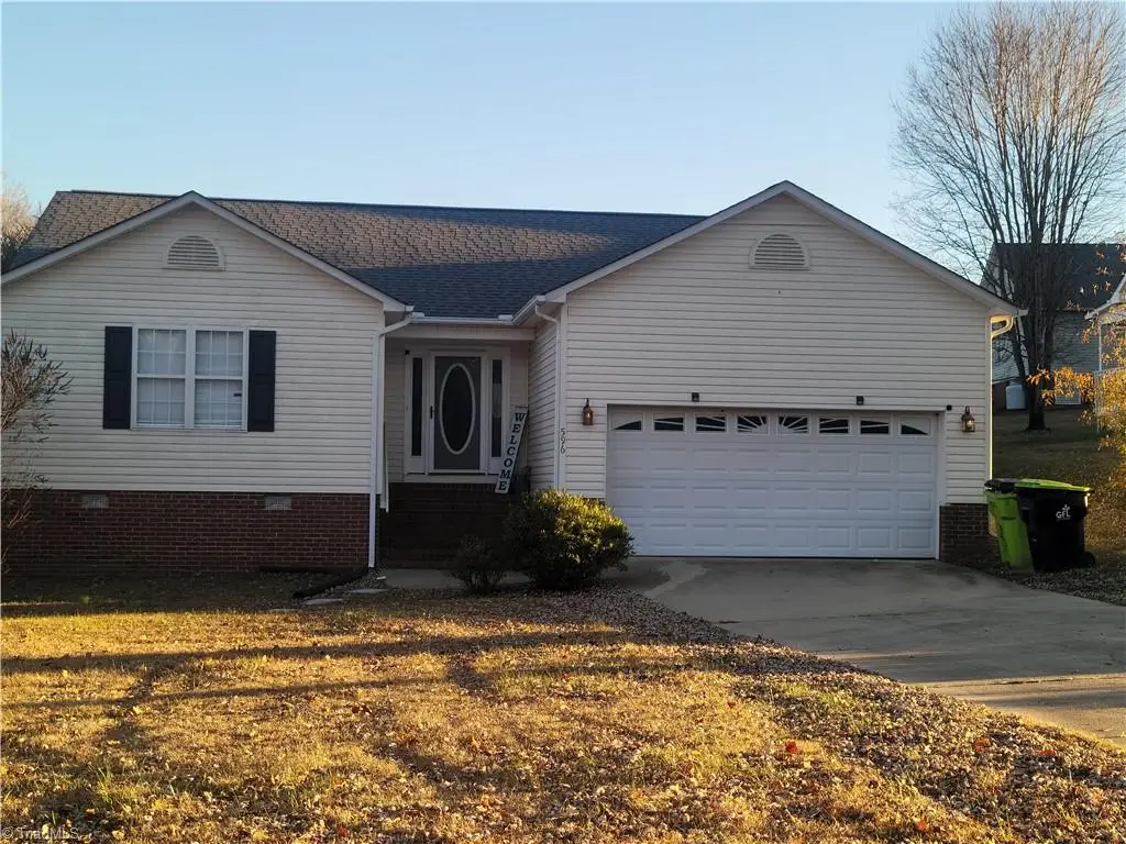 596 Colleen Drive, Thomasville, NC 27360 - Image #1
