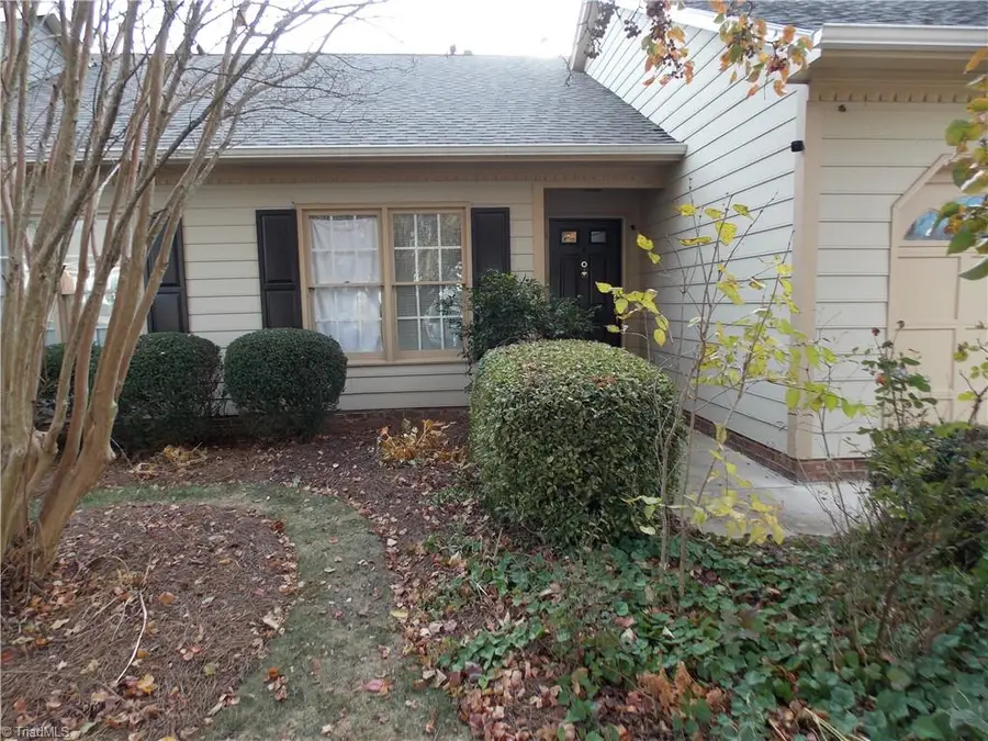 5021 Heathridge Terrace, Greensboro, NC 27410 - Image #2