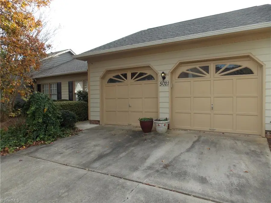 5021 Heathridge Terrace, Greensboro, NC 27410 - Image #3