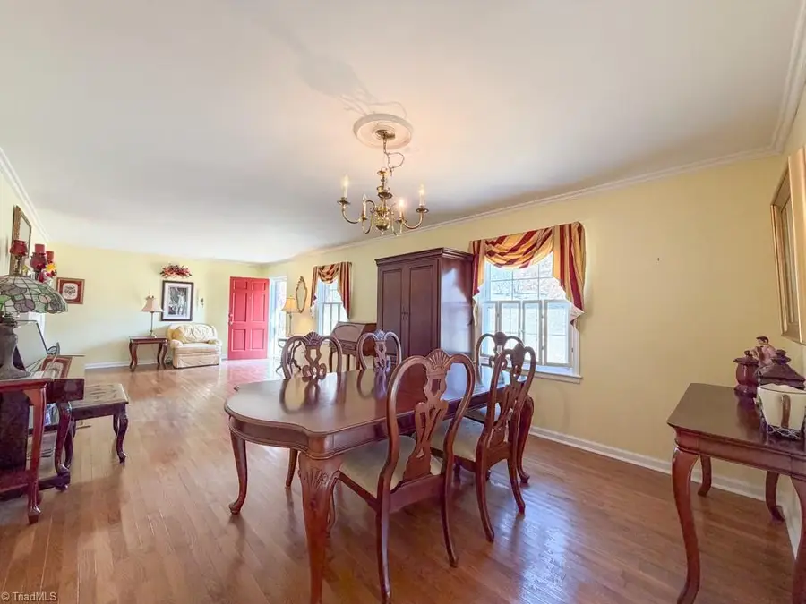 1104 Tarleton Avenue, Burlington, NC 27215 - Image #3