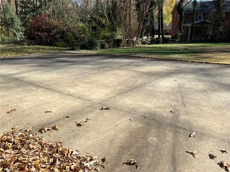 170 Hearthside Drive, Winston Salem, NC 27104 - Image #3