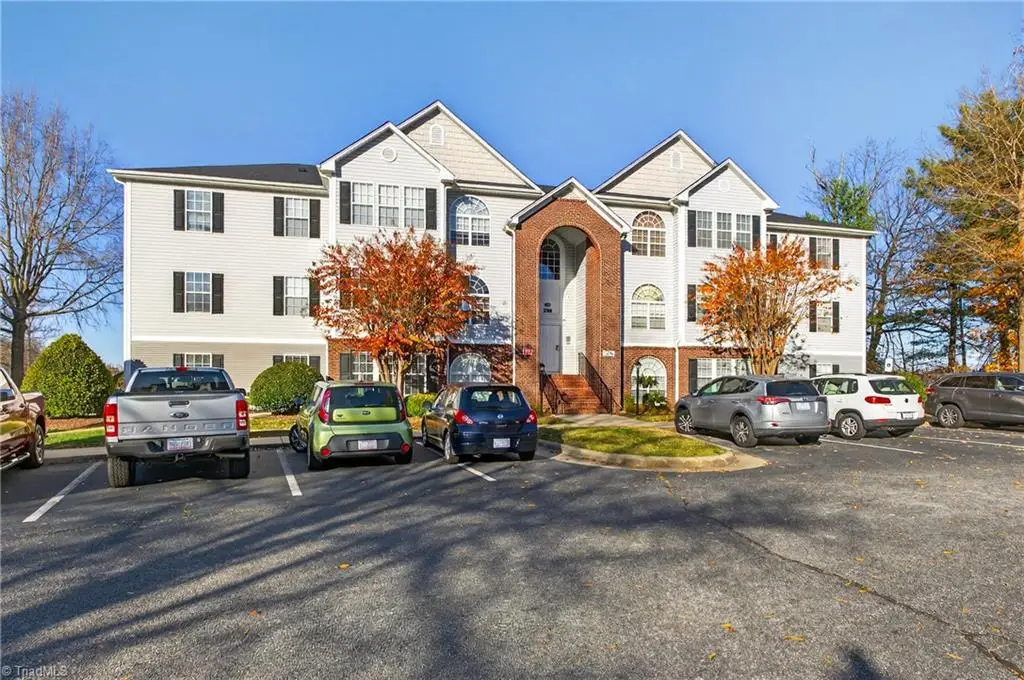 3706 Cotswold Terrace #1A, Greensboro, NC 27410 - Image #1