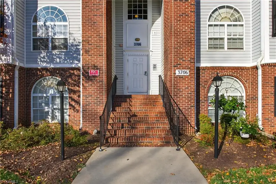 3706 Cotswold Terrace #1A, Greensboro, NC 27410 - Image #2