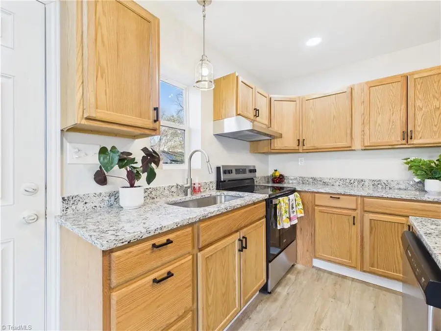 211 5th Avenue, Mayodan, NC 27027 - Image #3