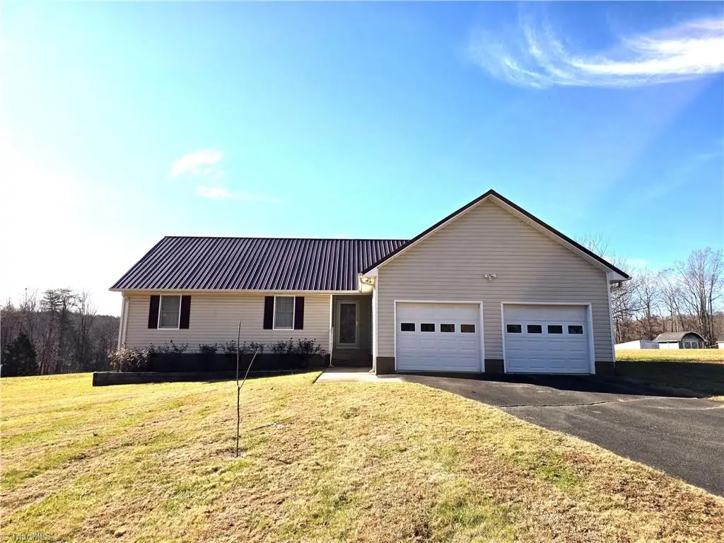 1545 Bradley Road, Pinnacle, NC 27043 - Image #1