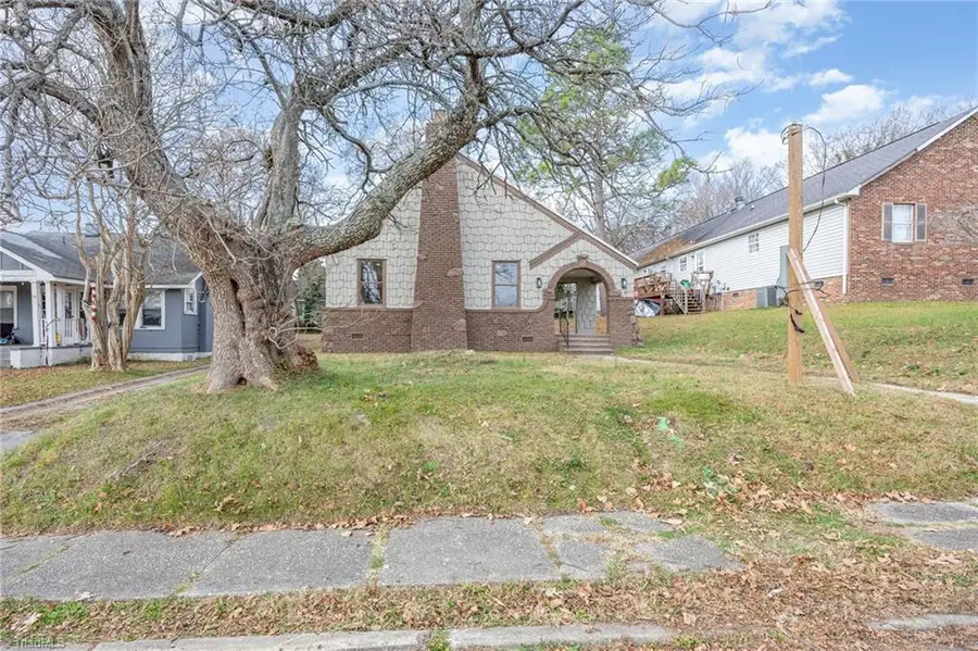 8 School Street, Thomasville, NC 27360 - Image #2